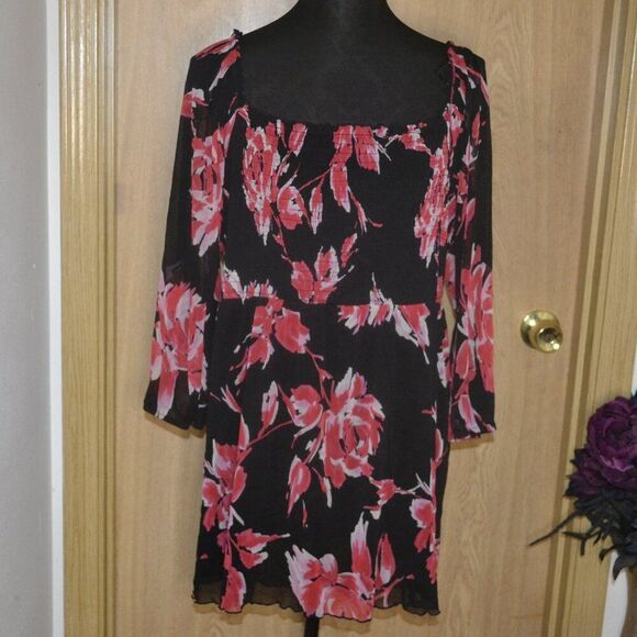 Inc International Concept Women's Smocked Babydoll Pink Floral Blouse - Picture 9 of 9